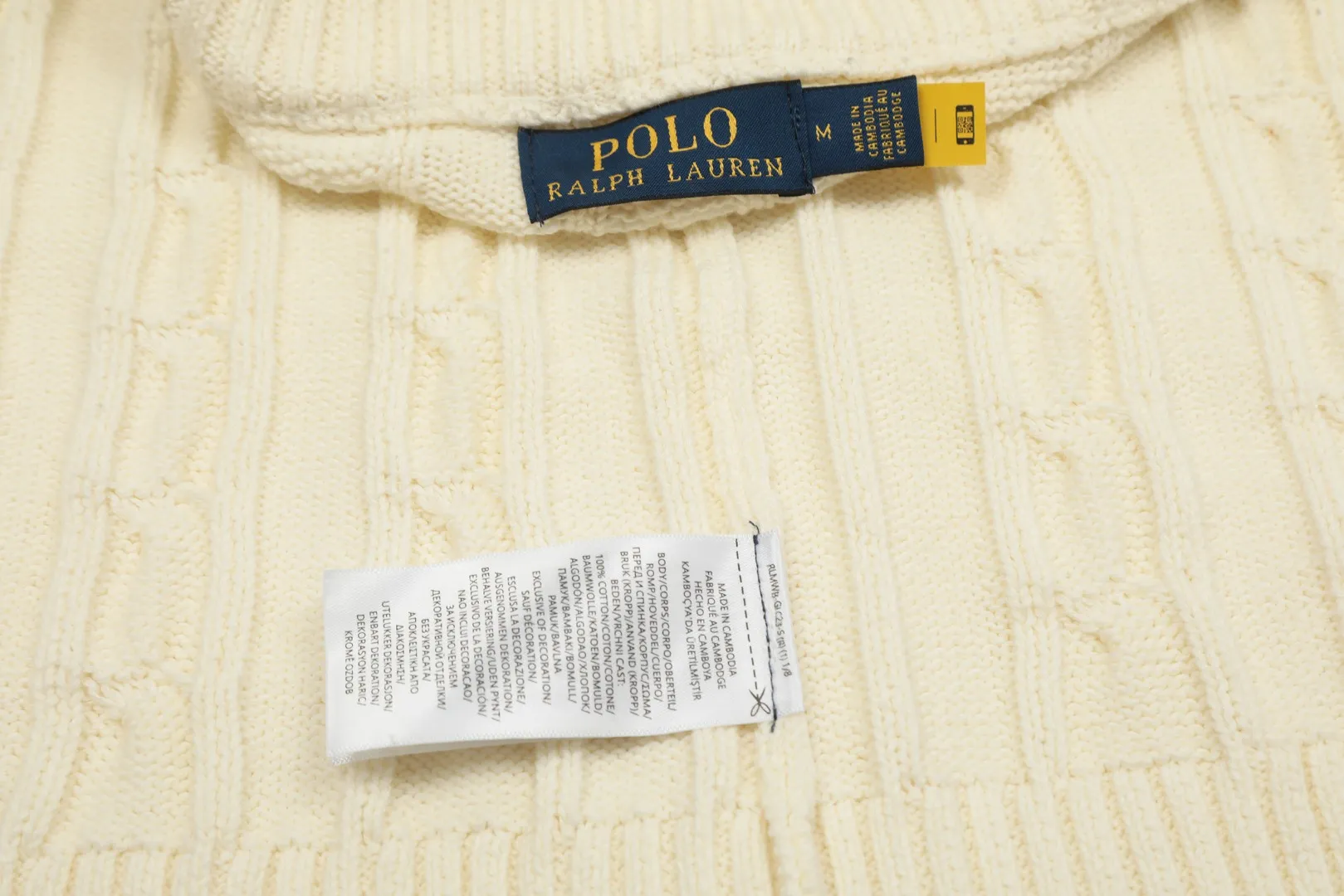 🅿️250 "Top quality" Style number: DS014# [Ralph Lauren half-zip solid color pony embroidered logo twist knitted sweater] ✅Ralph Lauren half-zip classic basic versatile unisex couple pullover sweater ✅Main supplier platform live broadcast Wholesale entity Replenish when out of stock Not removed from shelves ✅ZP quality 1:1 version Scan the code to enter the GF website Counter quality ✅Detailed quality The only one in Guangzhou Imported quality cotton yarn, focusing on high-end, cost-effective, good quality needless to say ✅The version is restored to the original order, the maximum size can be worn up to 200 pounds, loose, comfortable and stress-free ✅The upper body is simple and easy to match, ootd must-have style, good-looking clothes are never picky, a must-have wardrobe recommendation Size: S-XL Color: Navy blue, off-white, black, gray, khaki, light blue, yellow, pink, olive green, Chinese red